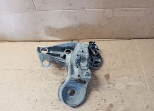 Łapa mocowanie wspornik silnika Audi A6 C5 2.4 V6 8E0199352D 3