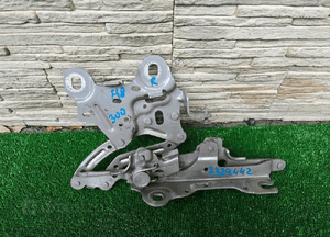 Zawias maski bmw X1 F48 7329442