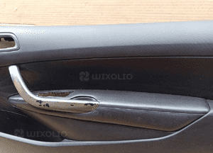 Tapicerka boczek drzwi prawy przód Peugeot 308 T7 3D 2
