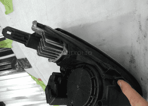 Opel crossland x lampa przednia prawa prawy przód 9