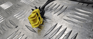 Bmw F06 F12 F13 F83 napinacz pasa prawy 7261946 3