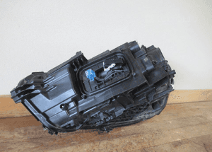 Lampa przód przednia prawa mercedes cla W118 X118 C118 full led 2019- 14
