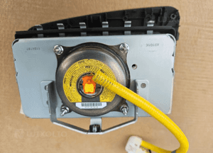 Toyota Yaris I 03-05 airbag poduszka kierowcy pasażera 3