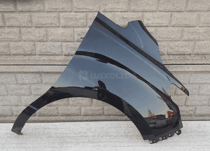 Hyundai H1 H-1 18-22 błotnik przedni prawy 1