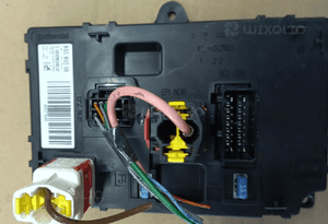 Peugeot 308 3008 5008  T7 moduł sterownik BSC  B03 9665778480 A01 9656147980 08-12 1