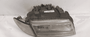 Przod przednia lampa prawa audi A4 B5 2