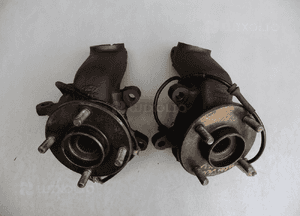 ZWROTNICA PIASTA LEWA PRZÓD FORD MONDEO MK2 1,8i 2,0i ABS 5