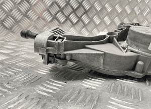 Mercedes W213 mechanizm silnik zamykania klapy bagażnika A2137605600 7
