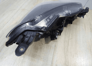 TOYOTA YARIS 3 lift LAMPA lewa 6