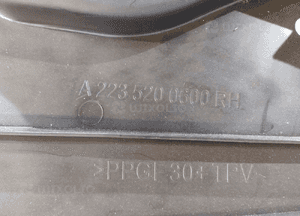 MERCEDES S W223 Osłona dolna R Trójkąt - 15568 3