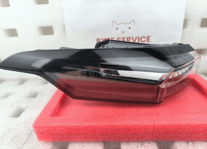 PEUGEOT 308 P5 Lampa Tył Lewa ECo LED 01501901AQ 015.019-01 AQ 3