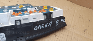 Licznik zegary wyświetlacz Opel Omega B Lift 09228408AA 24400696 10