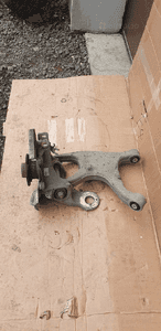 Zwrotnica piasta prawy tył tylna prawa wahacz Audi A4 B8 A5 4