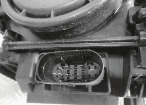 Lampa przednia przód lewa mercedes citan W420 A4209060000 2021 19