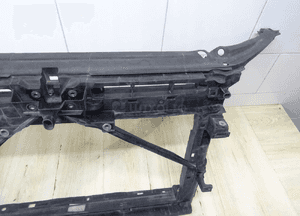Pas przedni wzmocnienie octavia iii 5E0805588 2