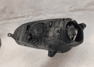 Przod przednia prawa lampa volkswagen golf v 4