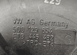 VW Passat B8 1.6 TDI  rura wąż przewód powietrza 5Q0129645 3