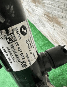 Zwrotnica wahacze amortyzator bmw X3 G08 6887933 6886947 3