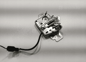 Zamek otwierania maski renault kangoo iii 656014092R 2014-2020 lift 4