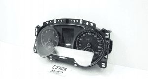 LICZNIK ZEGARY VOLKSWAGEN SPORTSVAN 47566KM 517920740D 3