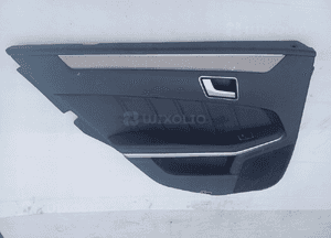 Mercedes W212 e-klasa tapicerka boczek drzwi lewy tył skóra 1