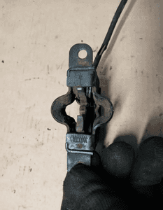 Zamek rygiel maski Mercedes ML W163 1635407006 4