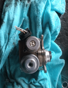 pompa wtryskowa citroen c 4 1.6 thp 5888798011c 2