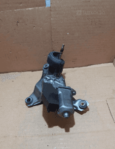 Silniczek wycieraczki tył toyota auris i nr 85130-02030 3