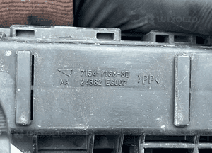 SKRZYNKI BEZIECZNIKÓW Nissan Qashqai 2010 7154713830 3