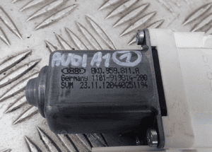 Silniczek szyby prawy tyl audi A4 B8 8K0959811A 2