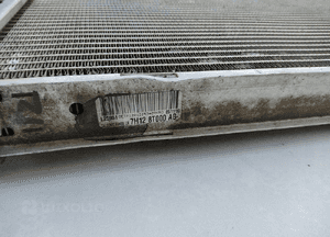 Chłodnica wody land rover defender 2.4 tdci 7H128T000AB 7H128T000 2007-2014 7