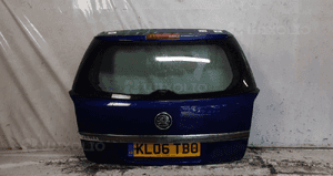 Klapa tył tylna bagażnika opel astra h kombi Z21B 1