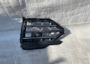 Vw touareg 760 kratka prawa 18- 1