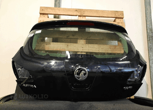 Klapa tył tylna bagażnika do opel astra j Z22C czarny 5D 5 drzwi hb 5