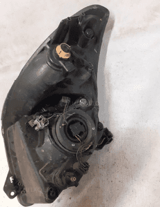 Przod przednia lampa  prawa suzuki swift MK6 6