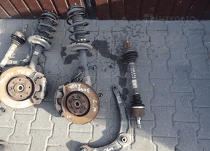 MCPERSON ZWROTNICA PRAWA LEWA PEUGEOT 3008 I 2