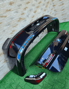Klapa lampy tył tylne zderzak tylny bmw 7 G70 416 kamera 2