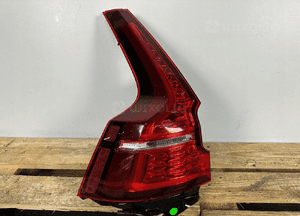 Lampa tył tylna lewa volvo V60 ii iii 2018- kombi 32228900 usa kanada cała 1