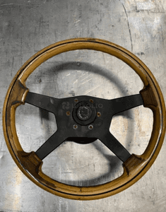Mercedes 124 kierownica drewniana naba drewno 2