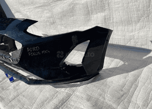 Ford focus MK4 zderzak przedni 18- 2