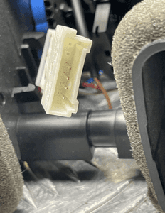 BMW F25 F26 KRATKA WLOTU NAWIEWU ŚRODKOWA ŚRODEK 9303407 6