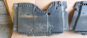 Osłona podwozia pod silnik Dacia Dokker 758908453R 758902030R 758909741R 2