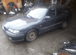 Mazda 626 GF 97-02 błotnik przedni przód Prawy Lewy w lampa szyba  kolor 6