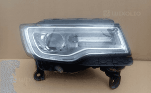 Lampa prawa xenon prawy jeep cherokee WK2 14- 1