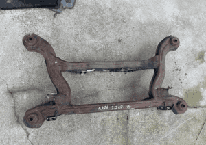 MERCEDES CLA 117 A 176 B 246 GLA x156 sanki wózek  trawers  tył Piasta wahacz 1