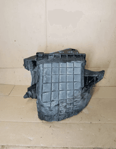 Obudowa filtra powietrza Audi A4 B5 1.9 TDI 8D0129607M 5