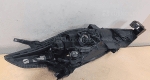 Mazda v 5 lampa przód przednia lewa 2