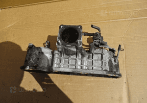 Kolektor ssącytoyota 2.0D T27 1