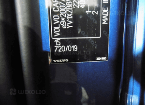 VOLVO XC40 2021 DRZWI PRAWE TYŁ TYLNE KOMPLETNE KOLOR 720 6