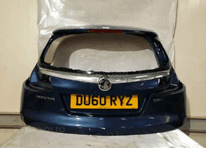 Klapa bagaznika tył tylna opel insignia a Z22A kombi niebieski zbita szyba 5